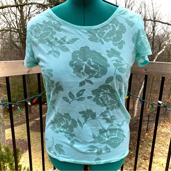 2for$20 Joe Fresh Turquoise Floral Summer T-shirt. Size Medium. - Picture 2 of 6